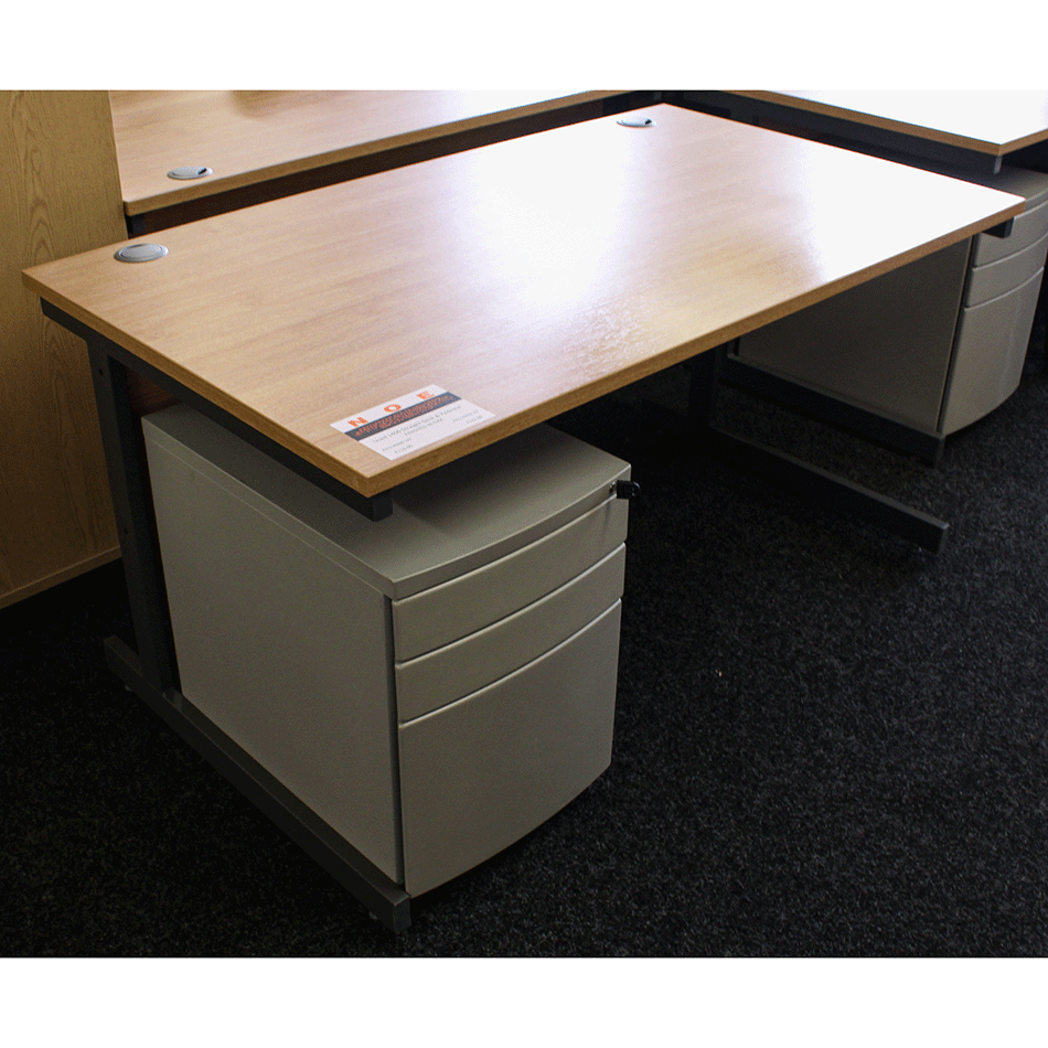 Used 1400 Straight Desk & Pedestal Oak